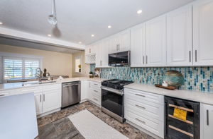 Kitchen 7