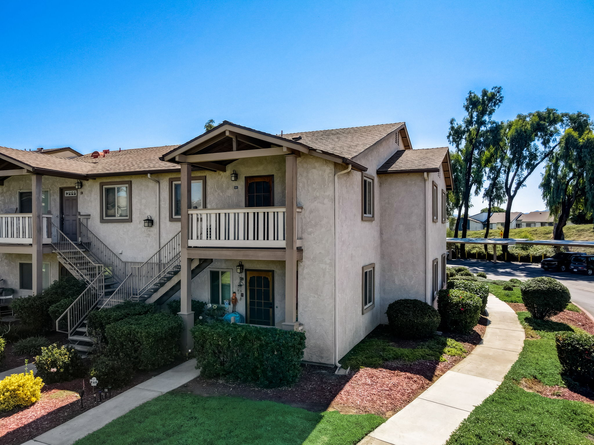 Graves Ave 253-022