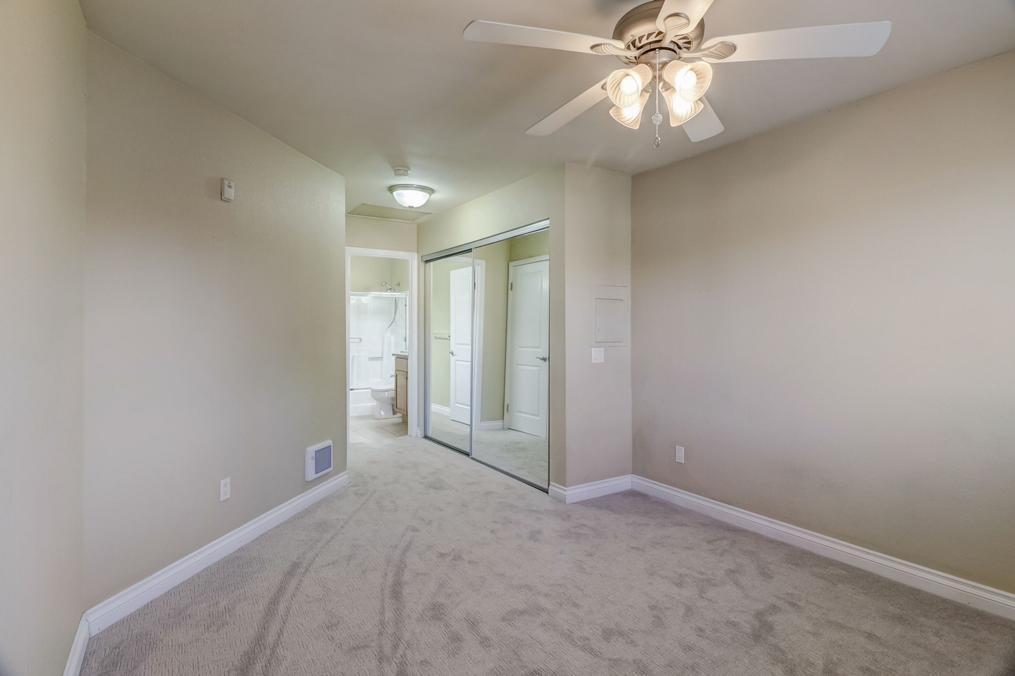 Graves Ave 253-016