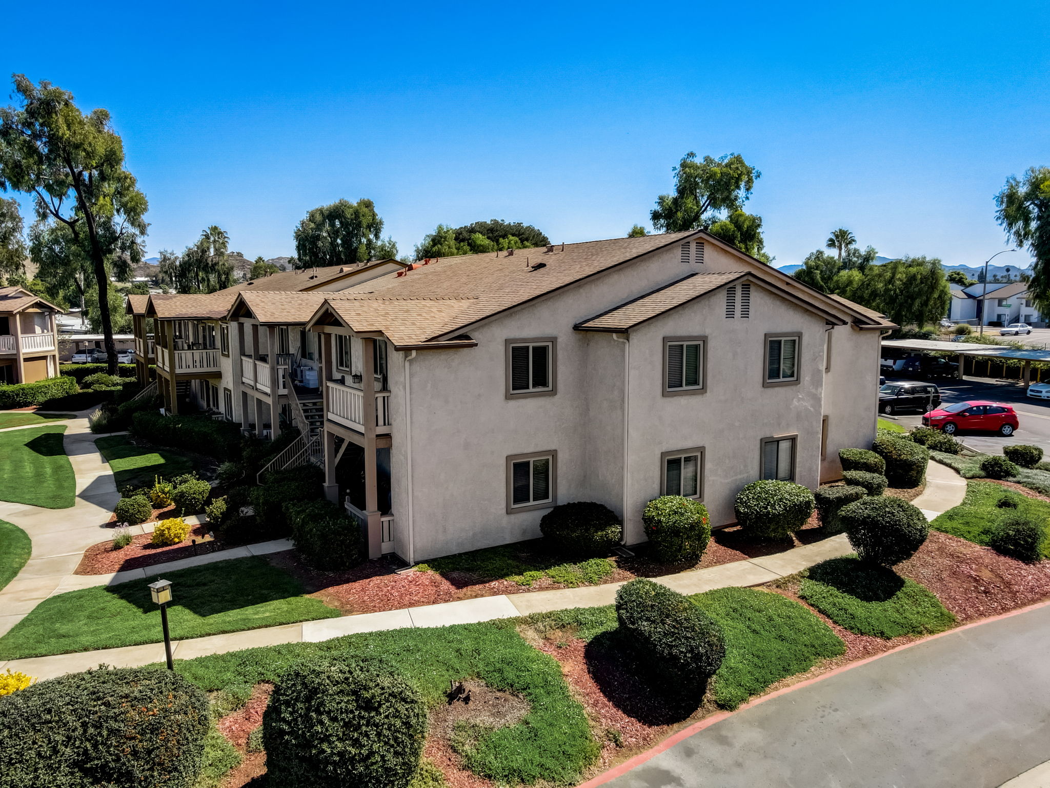 Graves Ave 253-034
