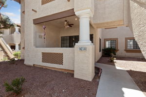  Photo 0