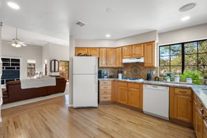 Kitchen (3)