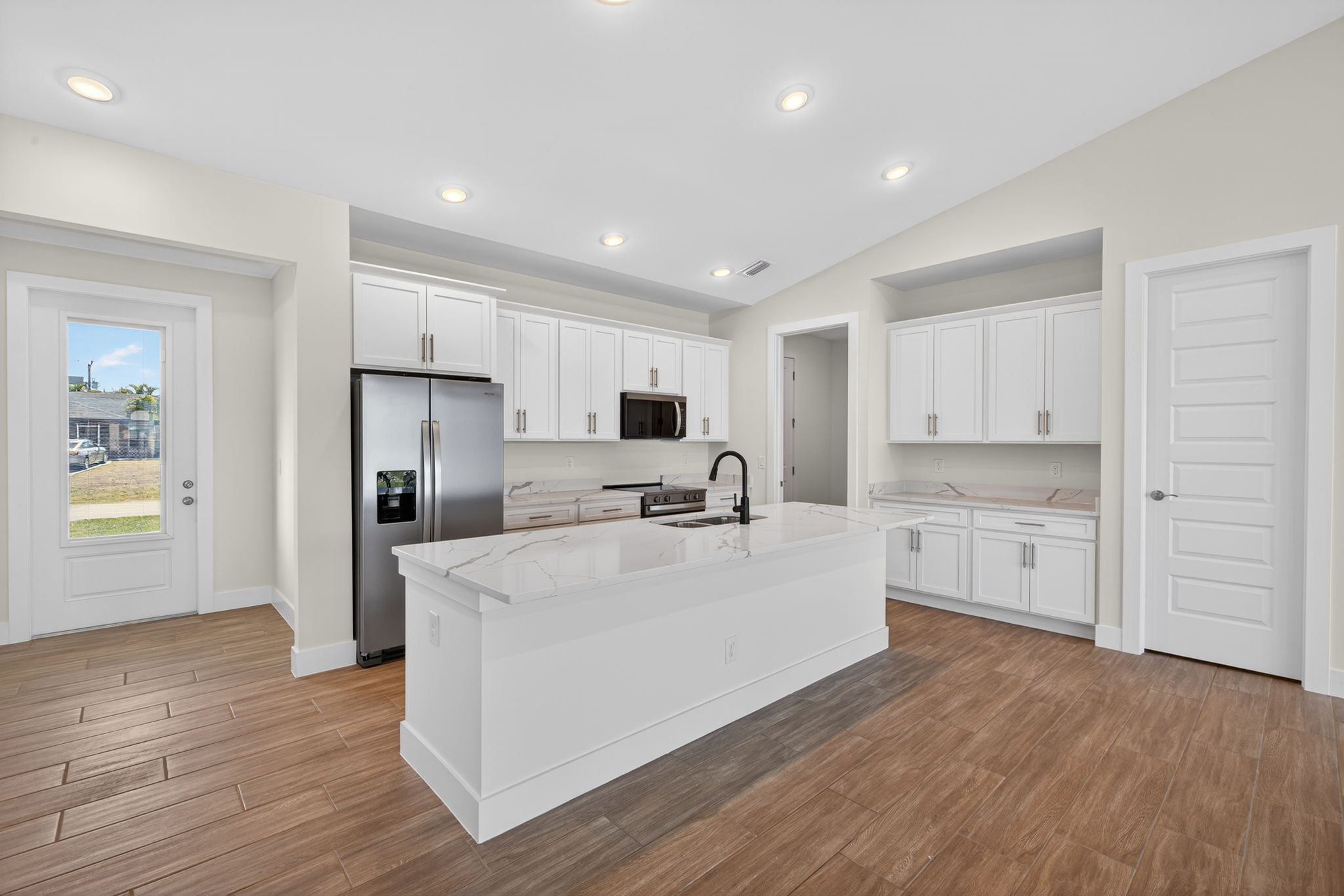 Breakfast Bar 2 of 2