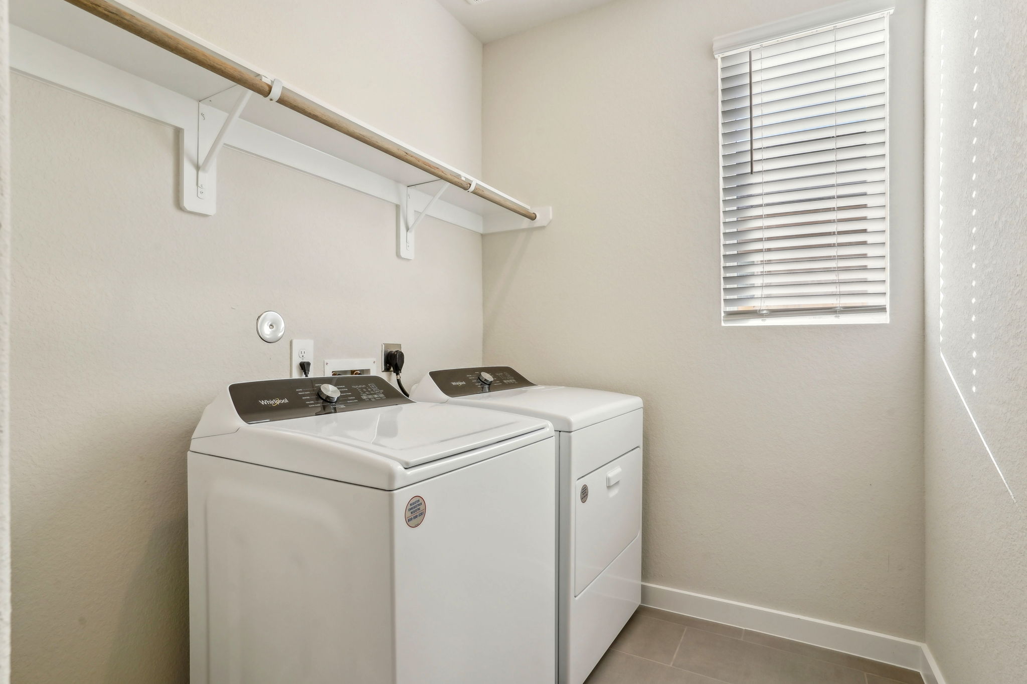 Houston - Magnolia Place - 14230 Rolling Pastures Dr - 023