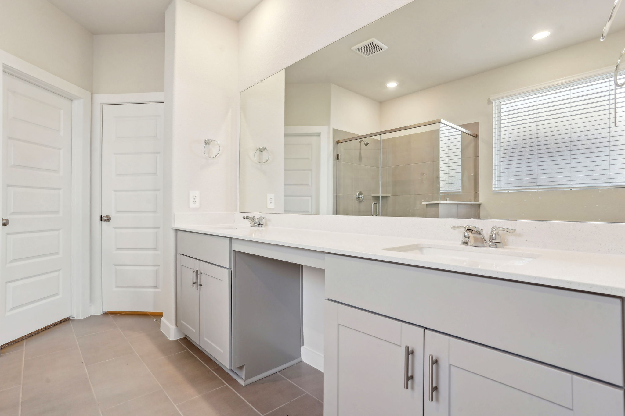 Houston - Magnolia Place - 14230 Rolling Pastures Dr - 026