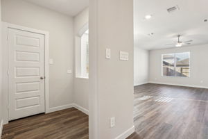 Houston - Magnolia Place - 14230 Rolling Pastures Dr - 013