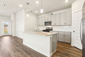 Houston - Magnolia Place - 14230 Rolling Pastures Dr - 015