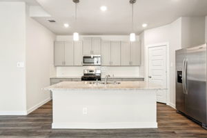 Houston - Magnolia Place - 14230 Rolling Pastures Dr - 016
