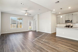 Houston - Magnolia Place - 14230 Rolling Pastures Dr - 020