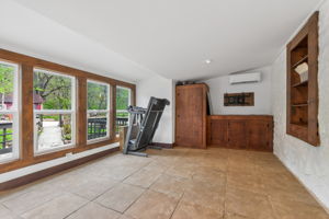 14323 State Hwy Y-017