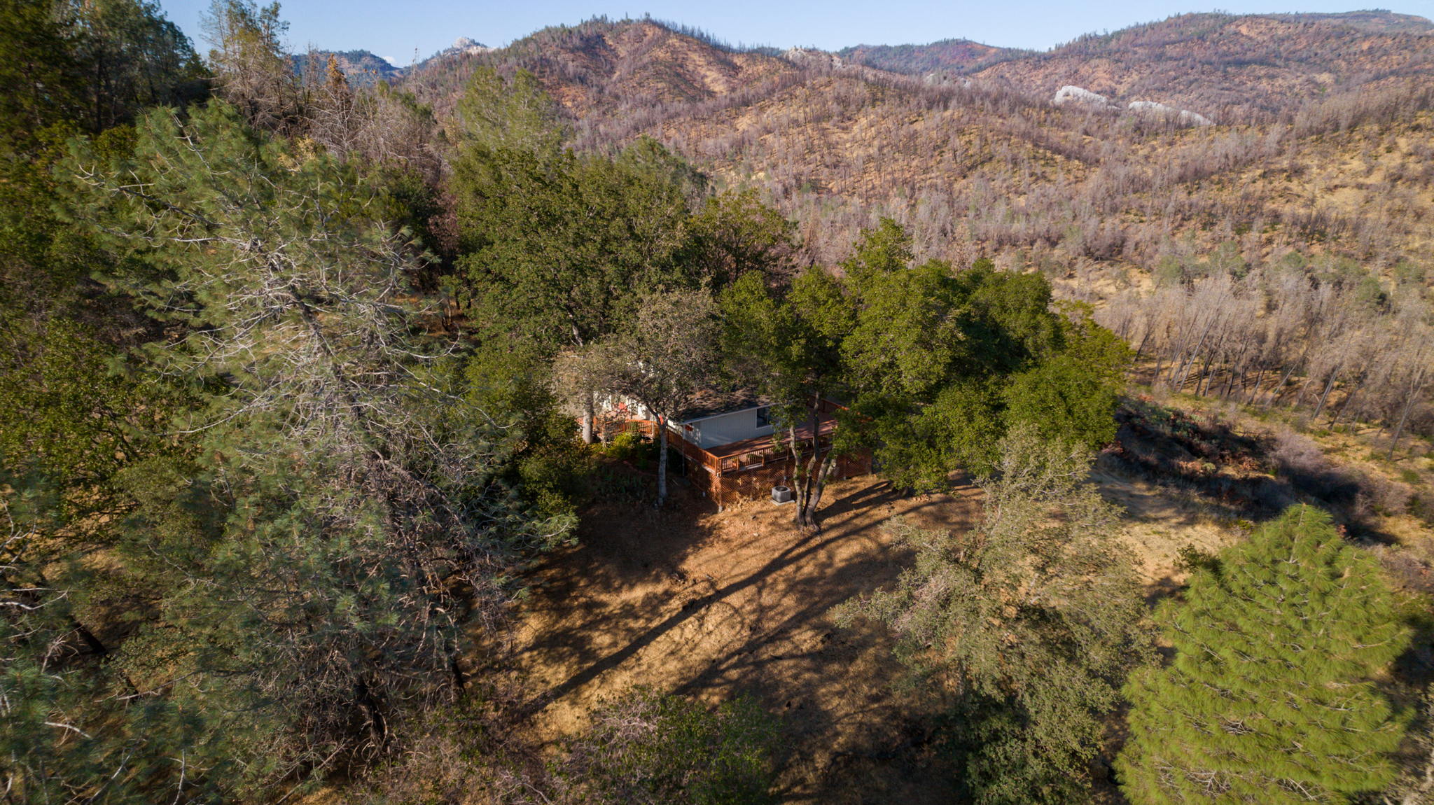 14233 Wintu Way, Redding, CA 96003, USA Photo 10