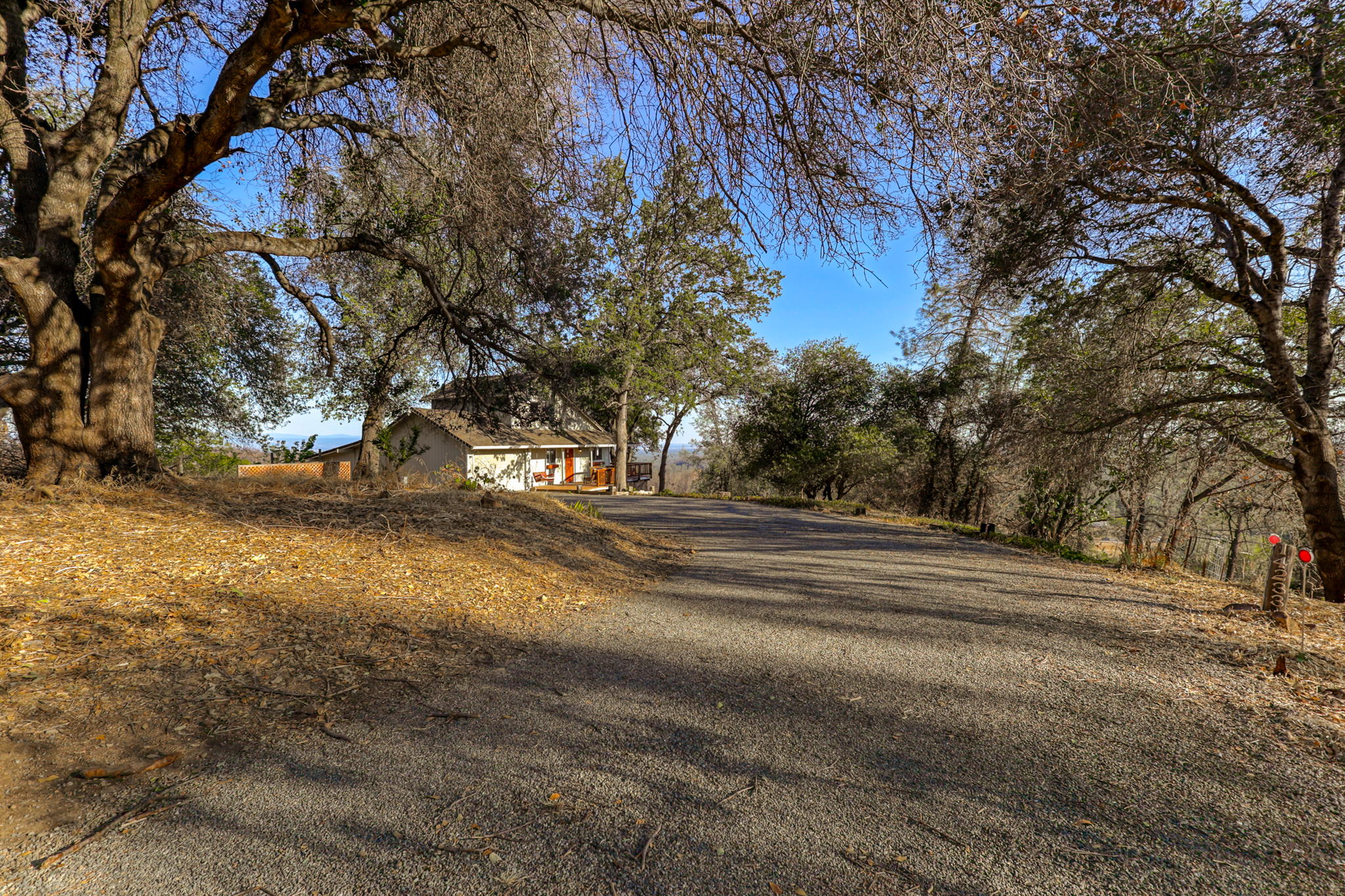 14233 Wintu Way, Redding, CA 96003, USA Photo 32