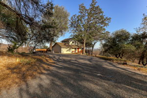 14233 Wintu Way, Redding, CA 96003, USA Photo 32