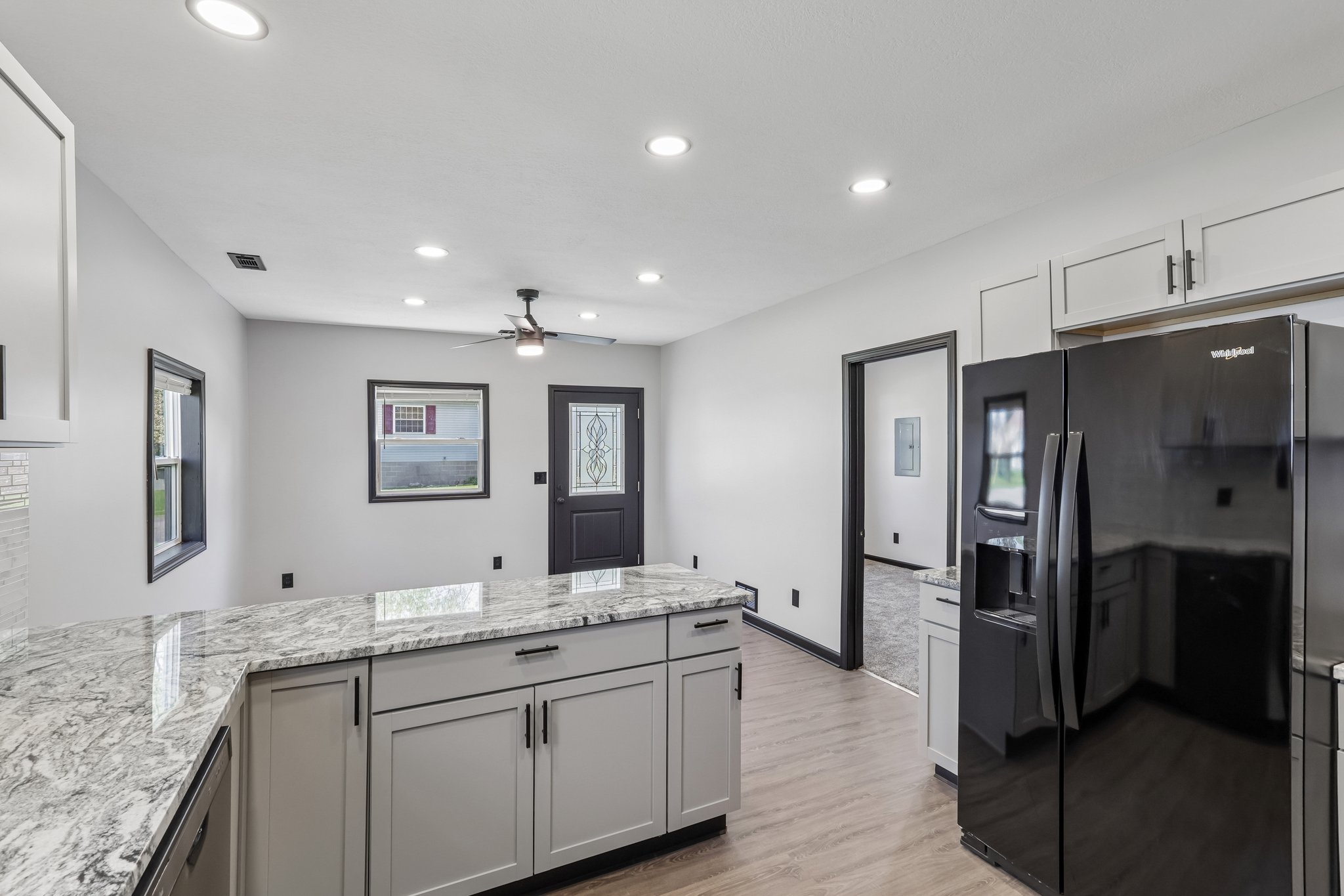 5th St-S2204-009.jpg