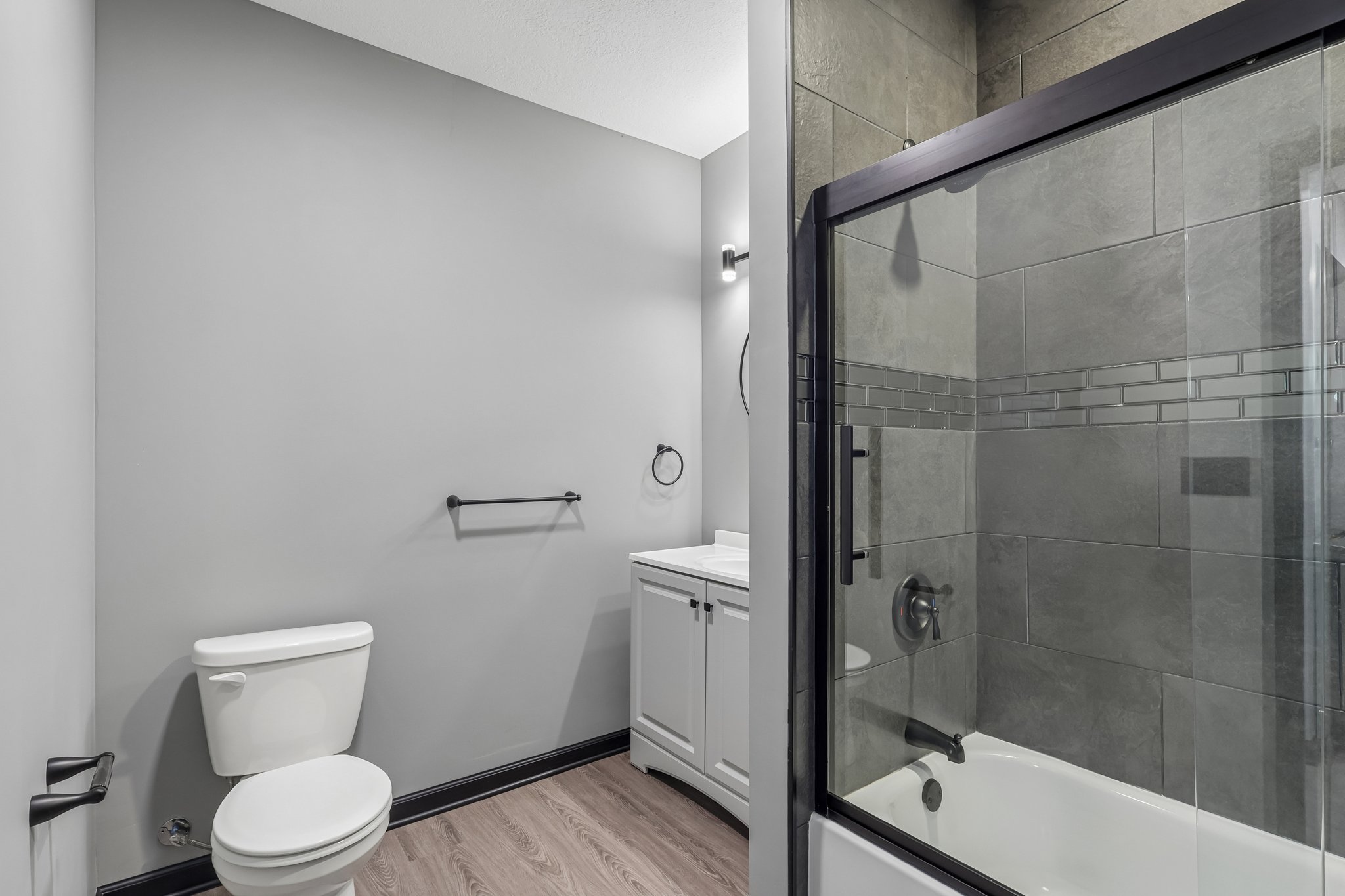 5th St-S2204-015.jpg