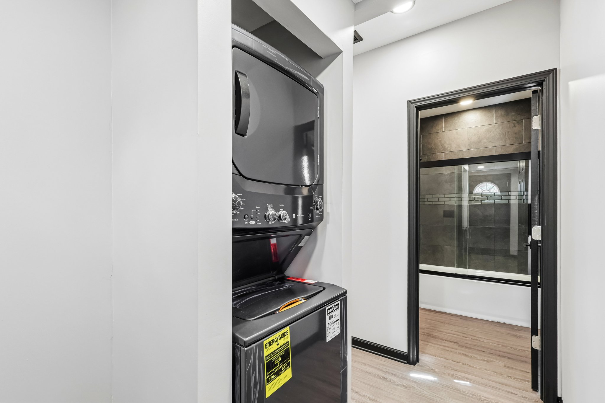 5th St-S2204-017.jpg