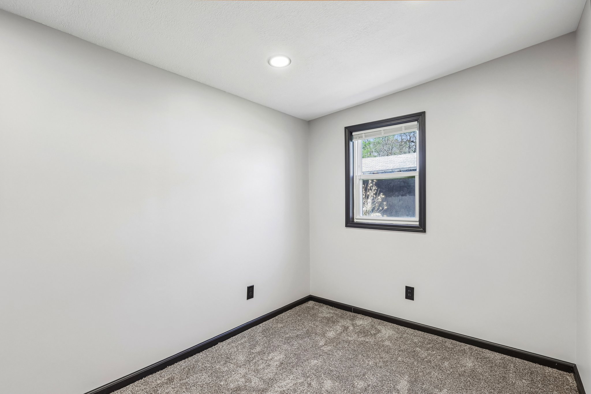 5th St-S2204-018.jpg