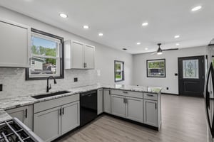 5th St-S2204-010.jpg