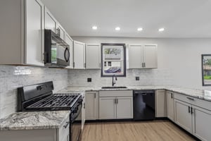 5th St-S2204-011.jpg