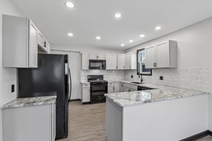 5th St-S2204-013.jpg