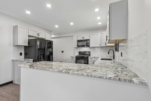 5th St-S2204-014.jpg