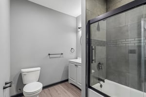 5th St-S2204-015.jpg