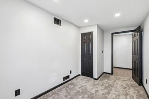 5th St-S2204-019.jpg