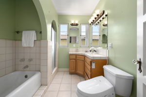  Photo 36