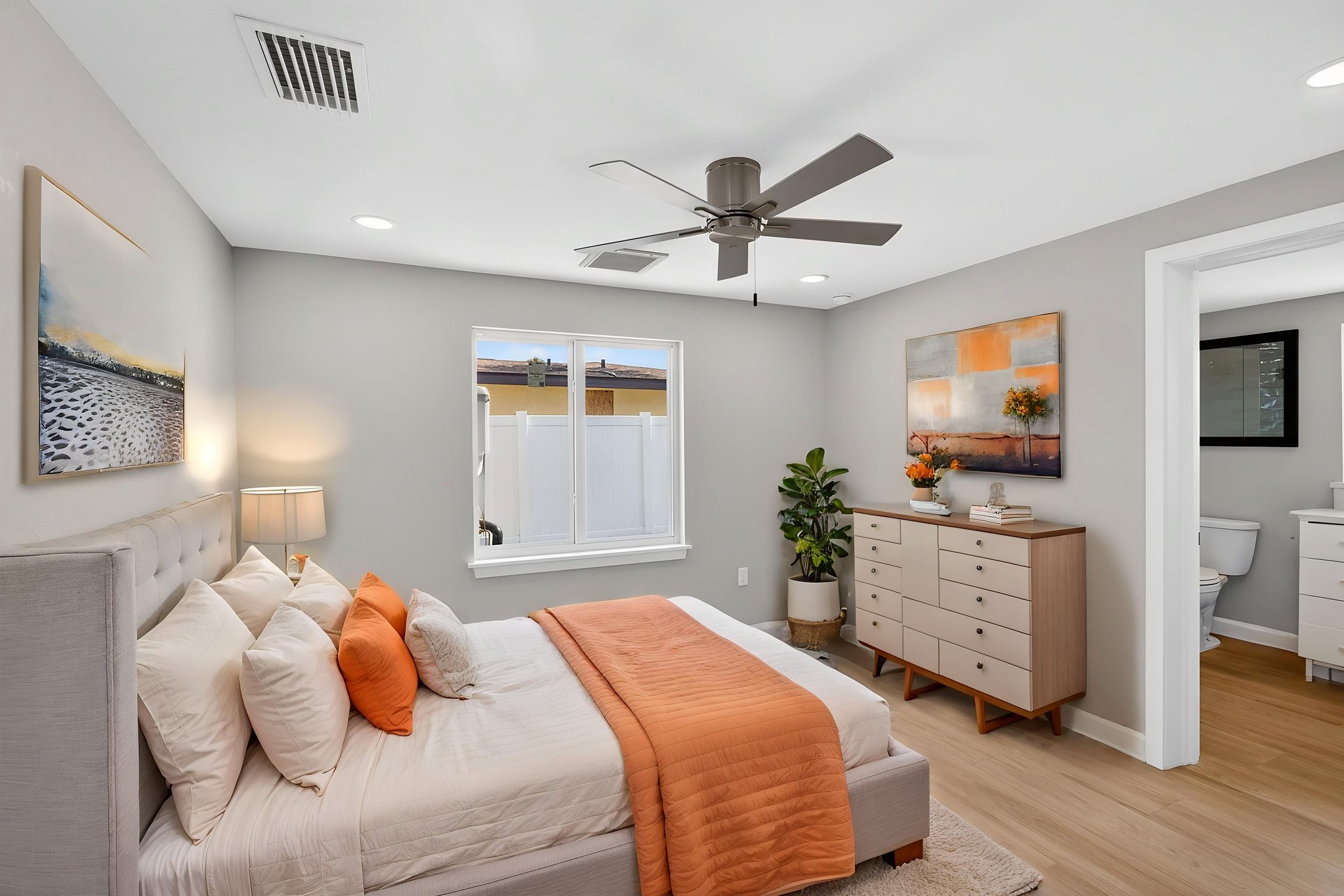 IMG_6513 virtually staged.jpeg