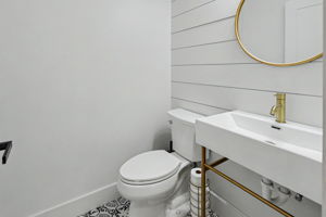  Photo 49