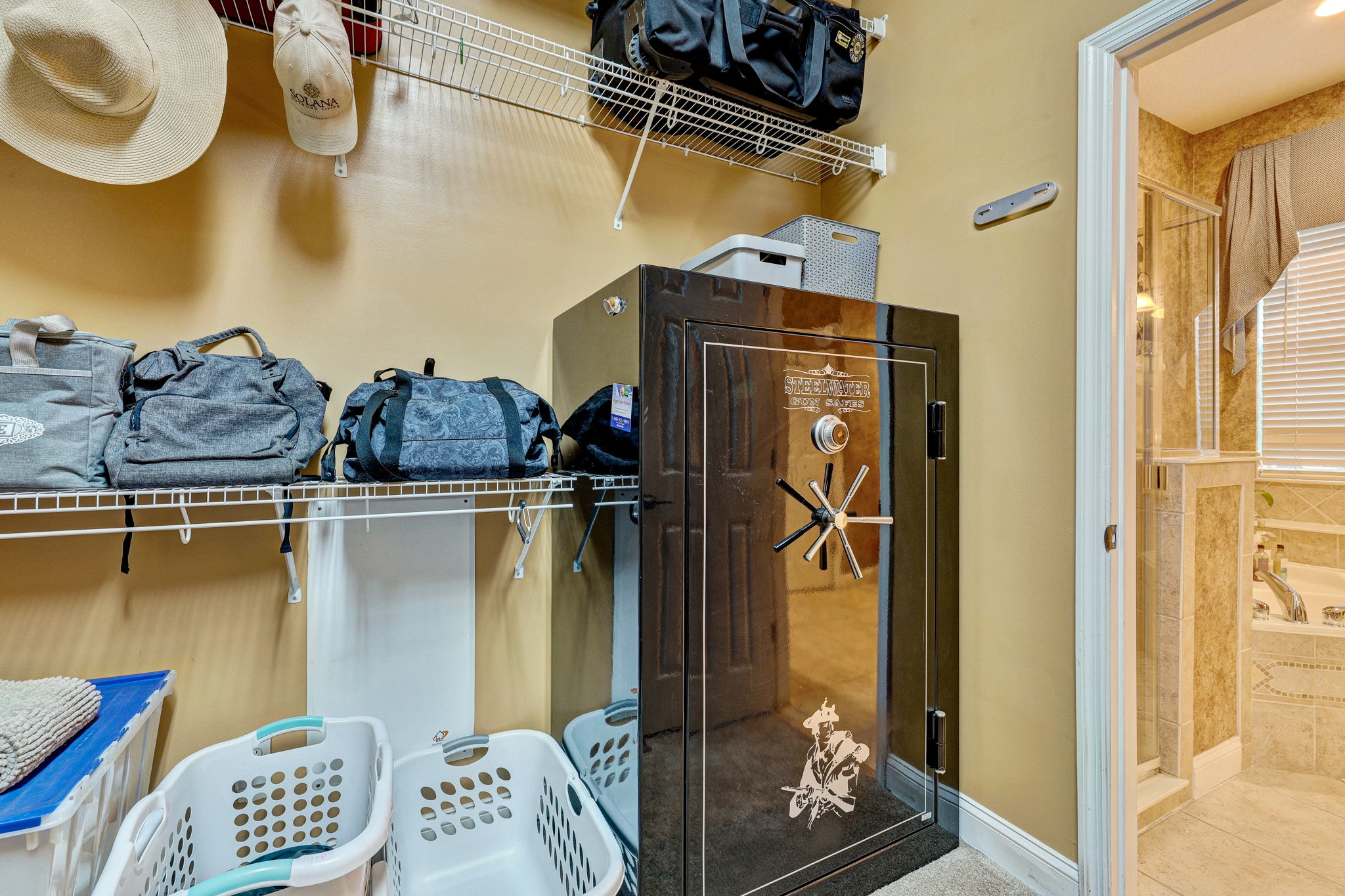 Primary Bedroom Closet