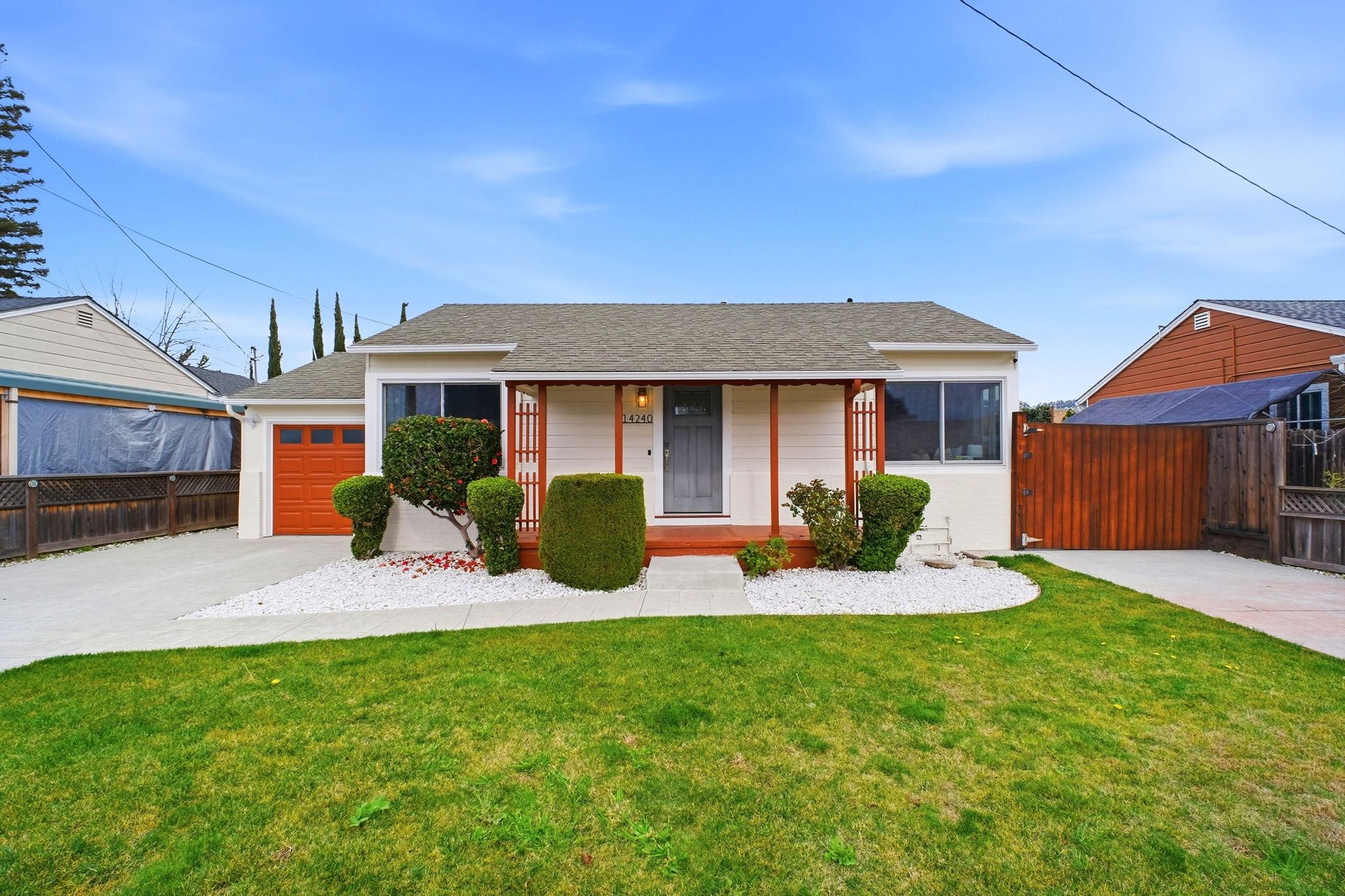 001_f8_14240 Rose Dr