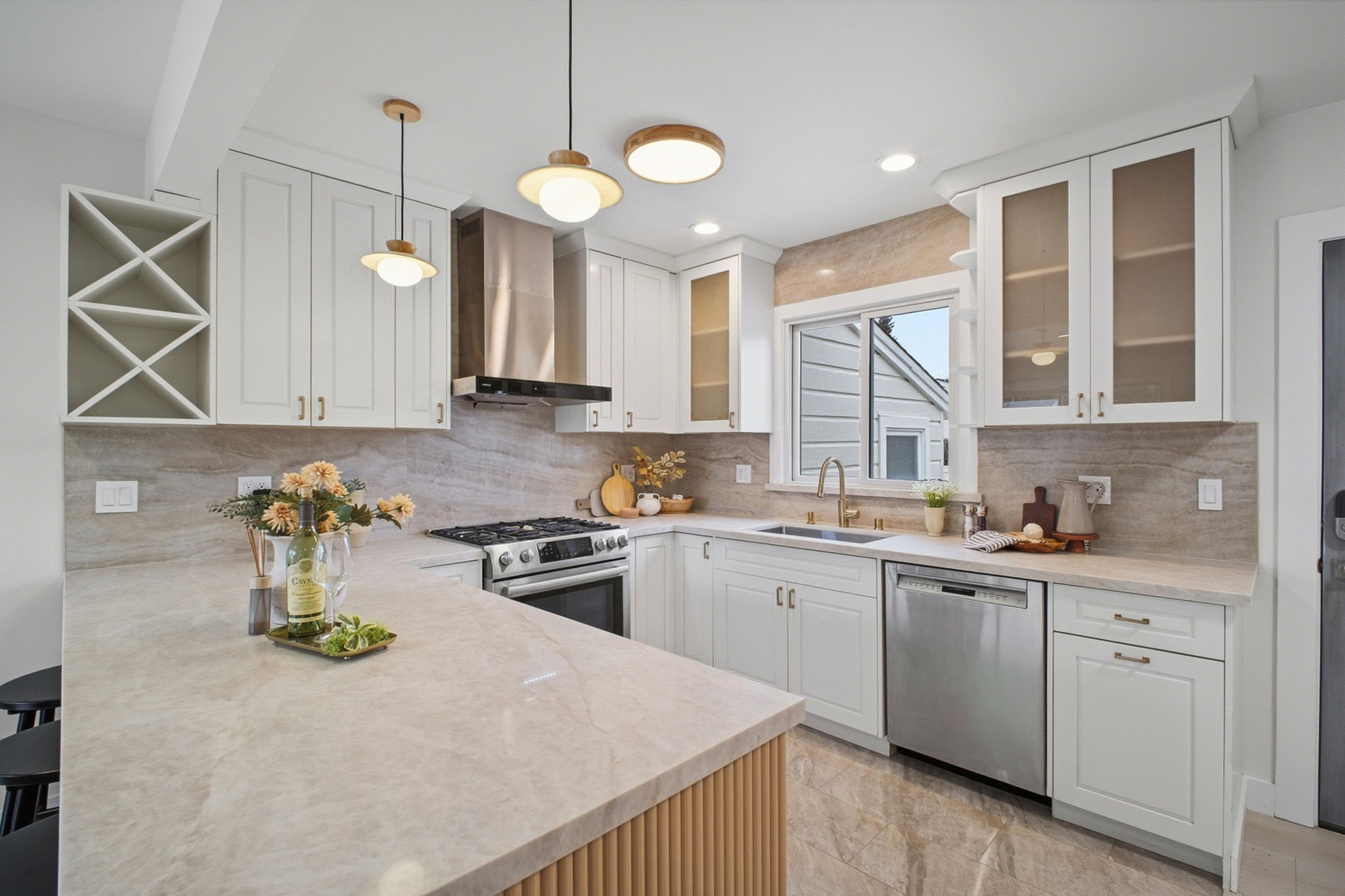 009_f8_14240 Rose Dr