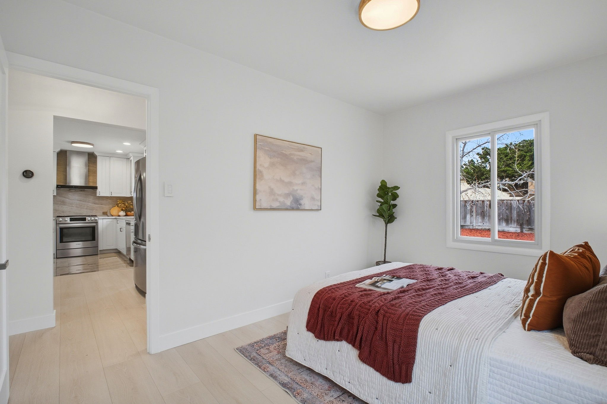 017_f8_14240 Rose Dr