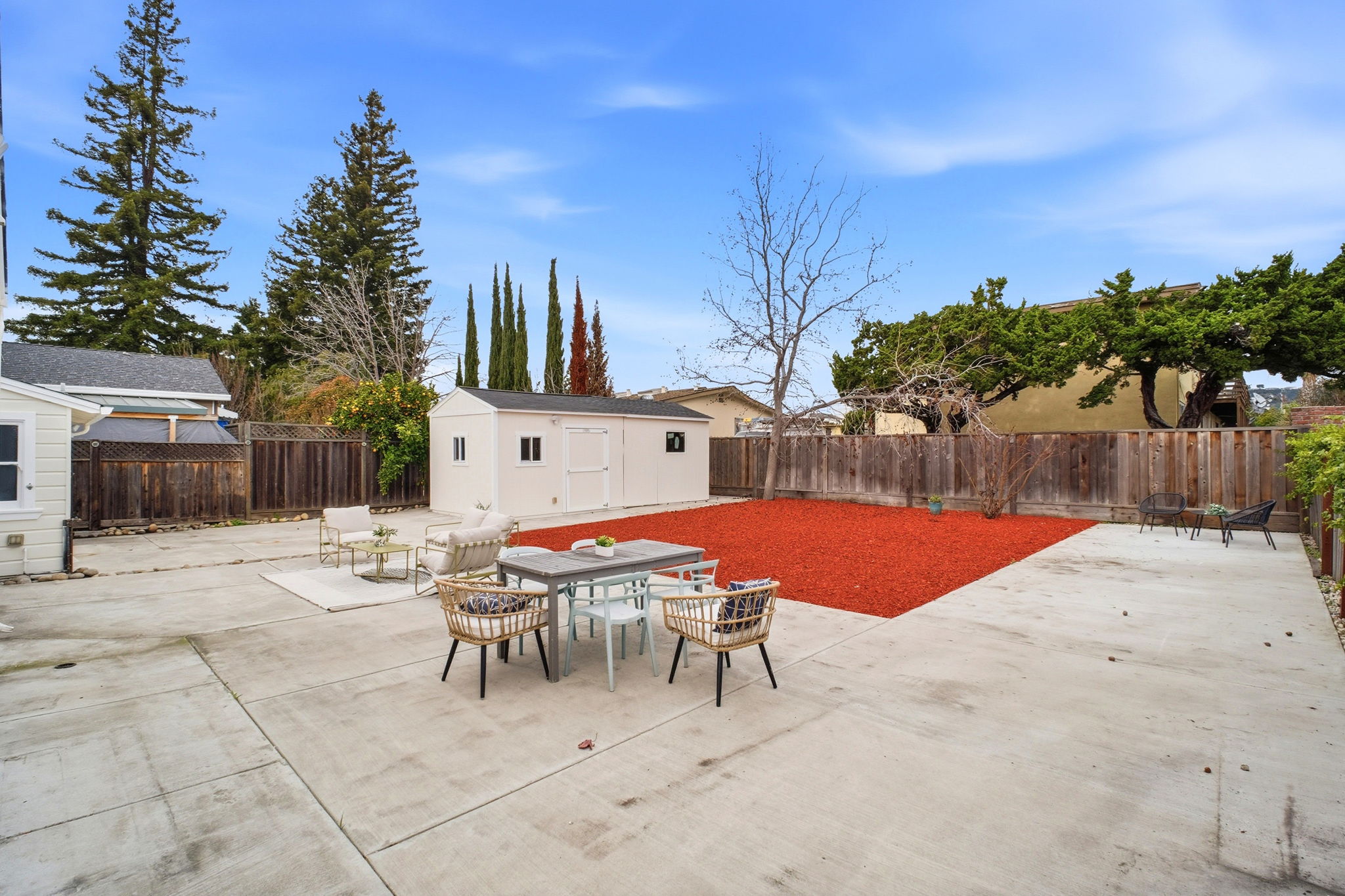 026_f8_14240 Rose Dr