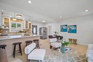 005_f8_14240 Rose Dr