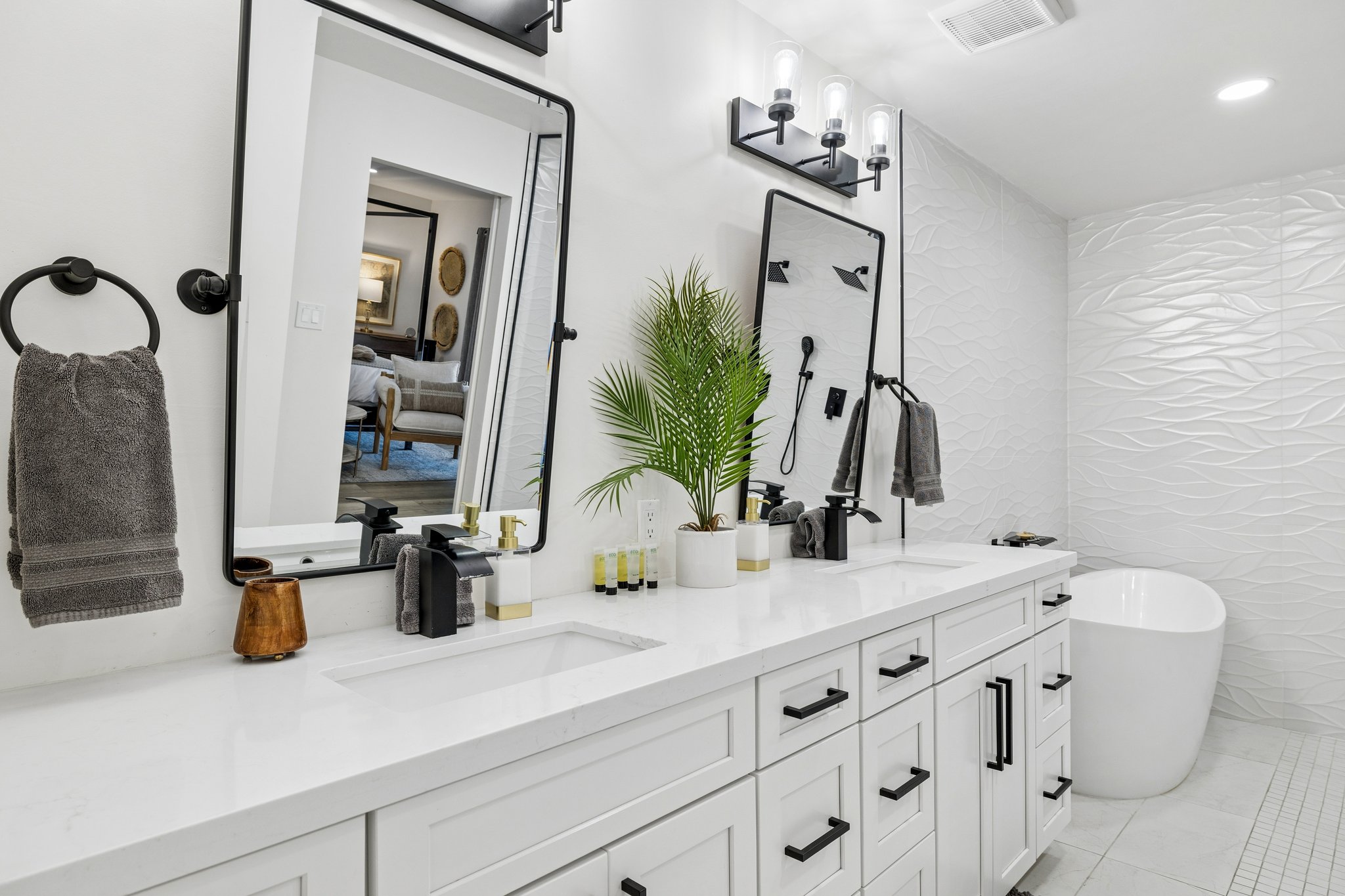 14241 N 54th St - 015.jpg