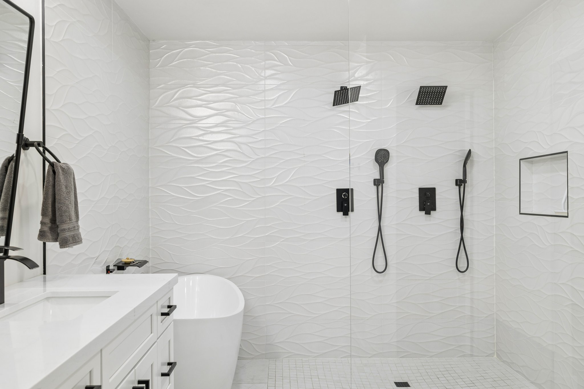 14241 N 54th St - 016.jpg