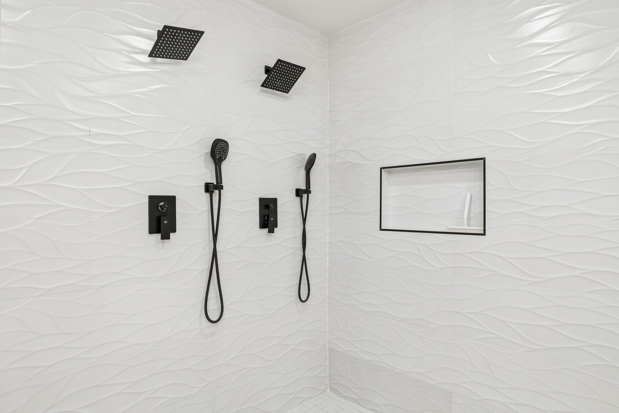 14241 N 54th St - 017.jpg