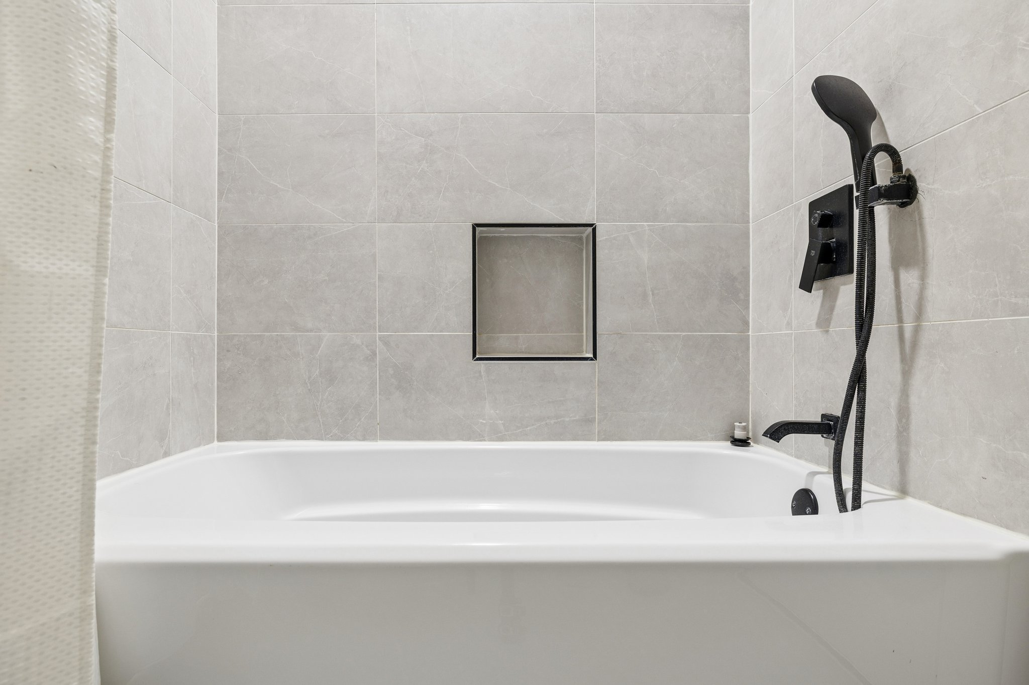 14241 N 54th St - 028.jpg