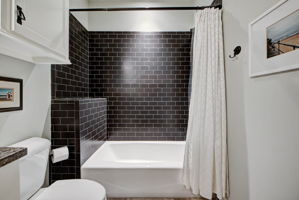  Photo 49