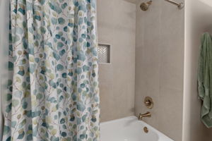 Photo 36