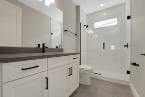  Photo 38