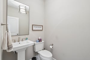 Lacey Dr-S0505-016.jpg