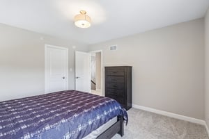 Lacey Dr-S0505-029.jpg