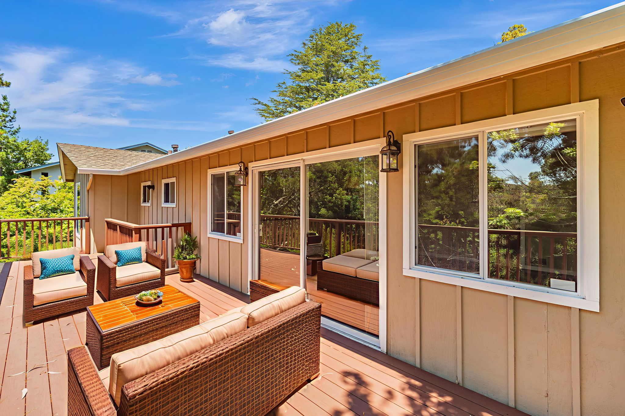 Upper Deck - Virtually Staged