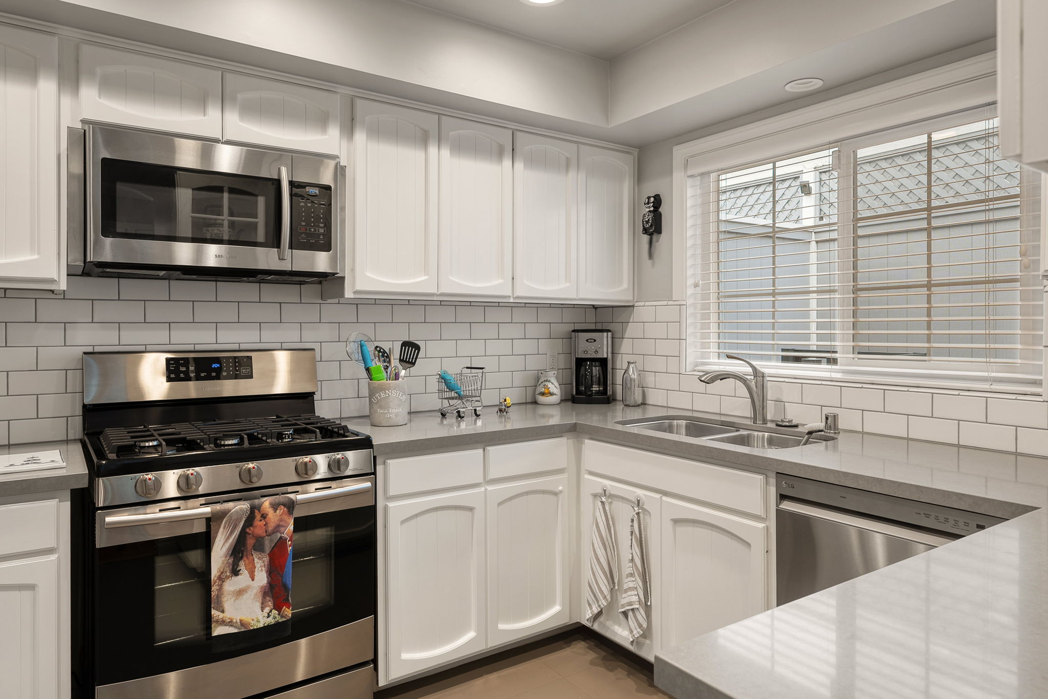 1426 California Avenue 1 warmed-15