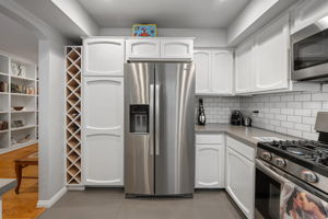 1426 California Avenue 1-17