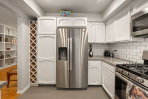 1426 California Avenue 1 warmed-17