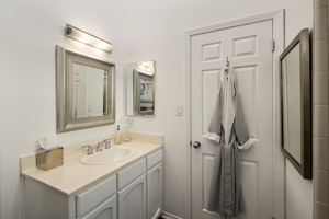 1426 California Avenue 1 warmed-37